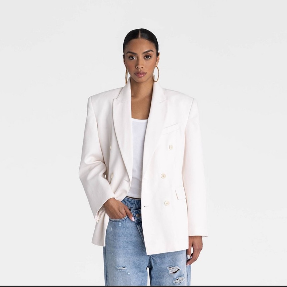 New KBB by KAHLANA Women's 'The David Blazer' - Cream XS

Sold out in stores.